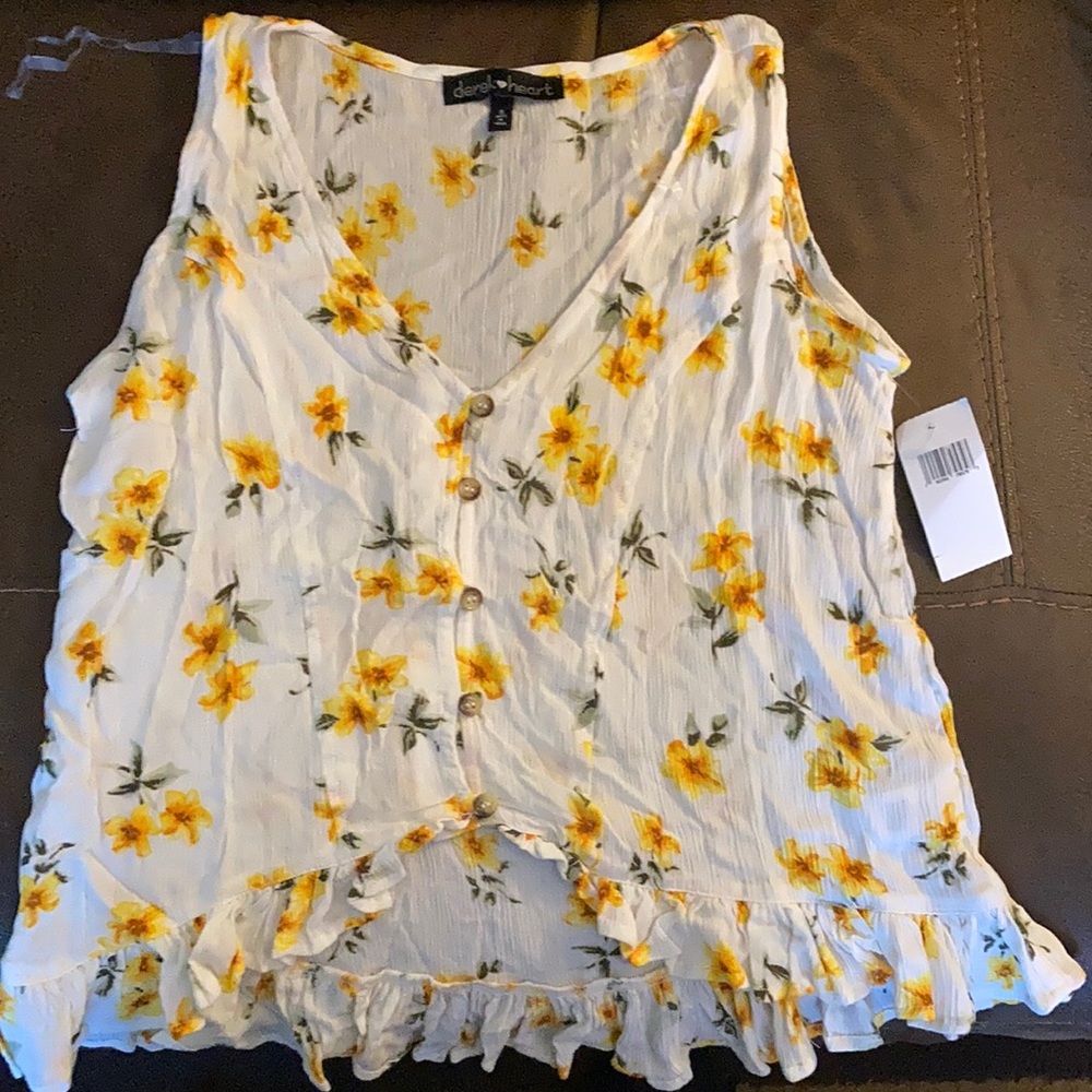 Women’s flower blouse size small